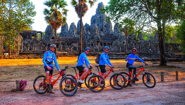 Tour de Friends – Discover Angkor Wat  Full Day Bike Tour